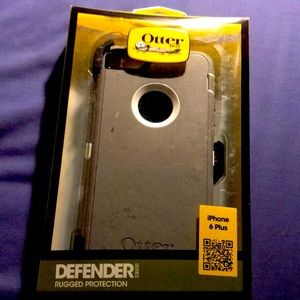iPhone case  Defender Series from Otterbox
